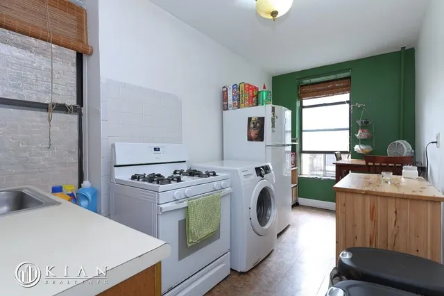 61 West 105th Street