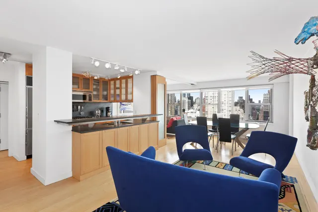360 East 72nd Street