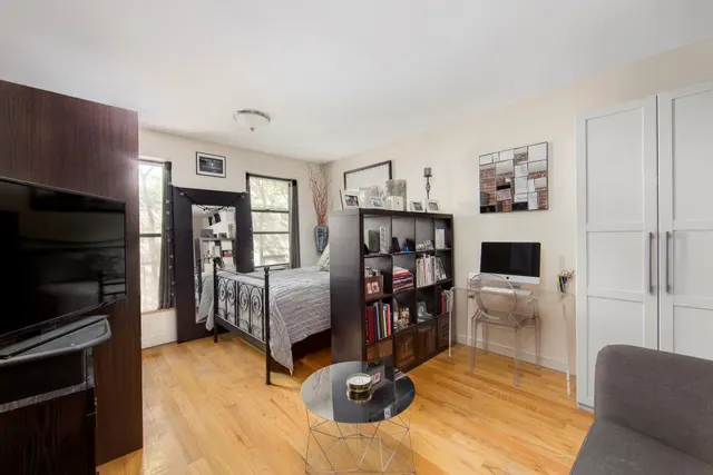 435 West 54th Street