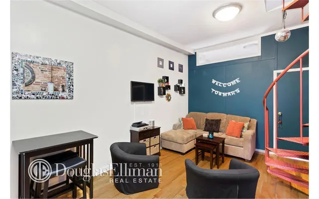435 West 54th Street