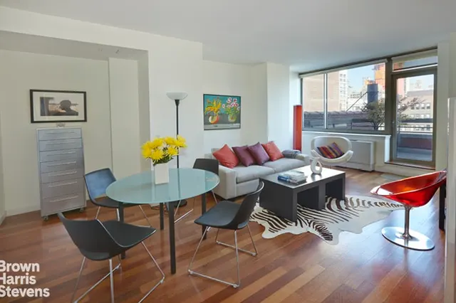 121 East 23rd Street