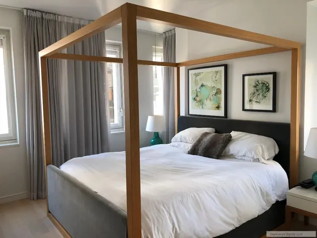 70 West 45th Street