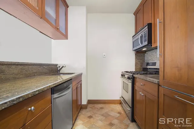 330 East 75th Street