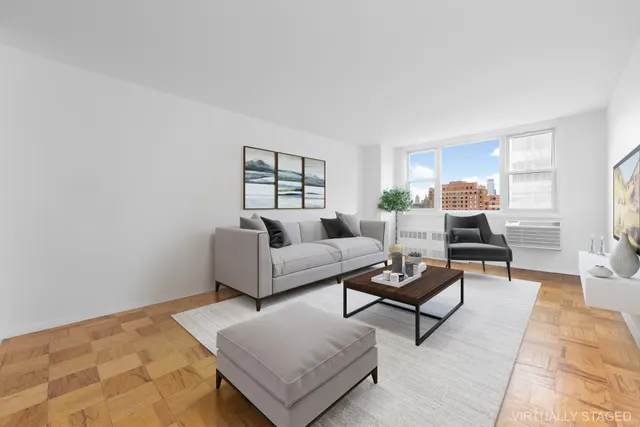 77 Seventh Avenue
