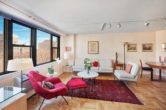 230 East 15th Street