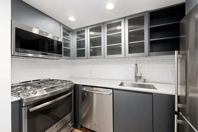 308 East 38th Street