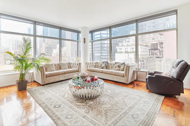 250 East 54th Street