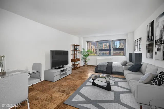 211 East 53rd Street