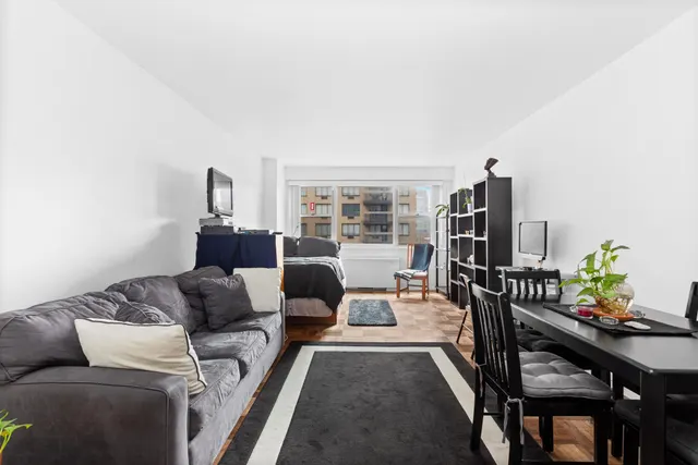 165 East 32nd Street