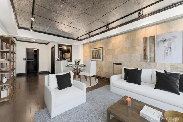 165 East 72nd Street