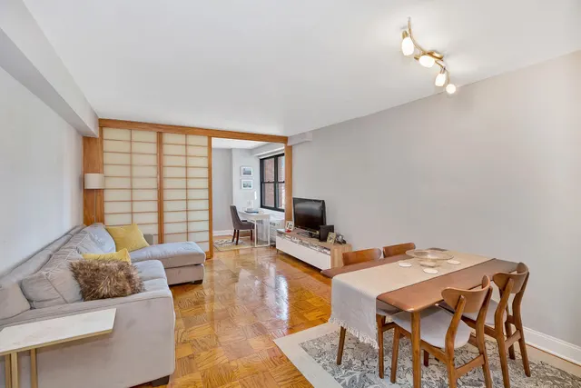 345 East 81st Street