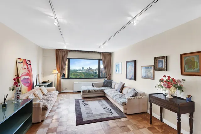 58 West 58th Street