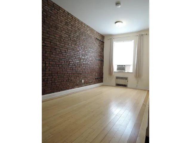 44 9th Avenue