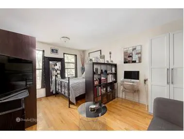 435 West 54th Street