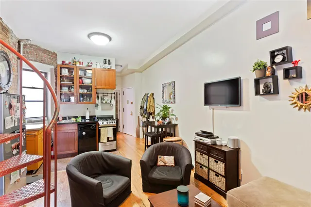 435 West 54th Street