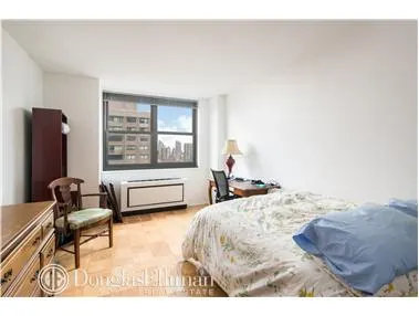 200 East 72nd Street