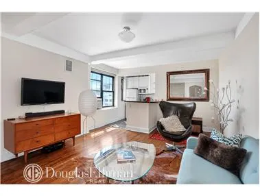200 East 16th Street