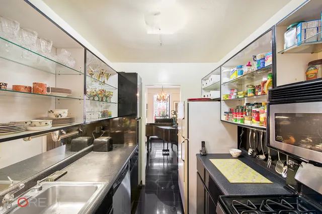 220 East 54th Street