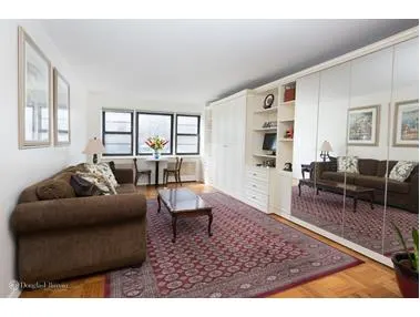 39 Gramercy Park North
