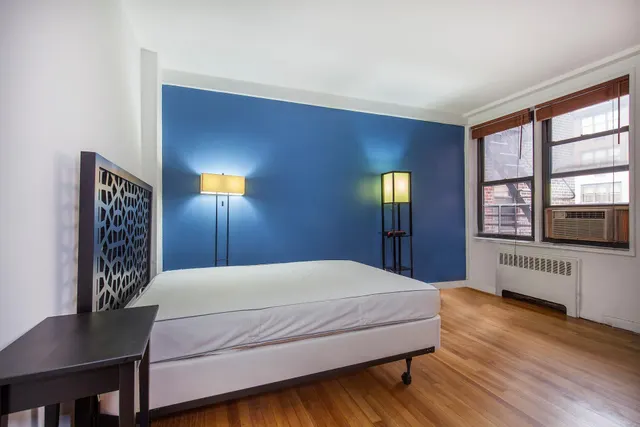 60 East 9th Street