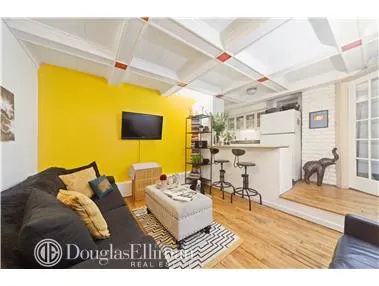 4 Lexington Avenue