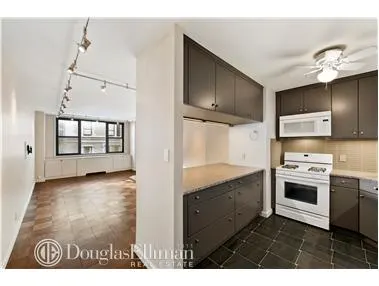 130 East 18th Street