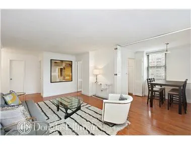 32 Gramercy Park South