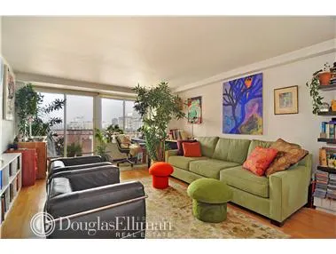 142 East 16th Street