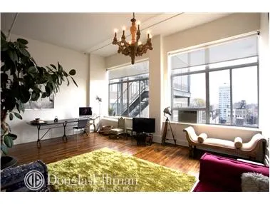 718 Broadway