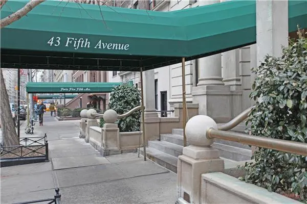 43 5th Avenue
