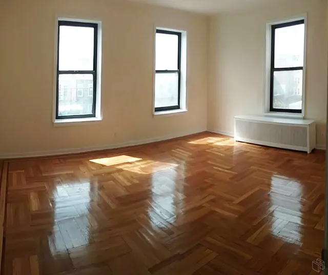 485 Central Park West