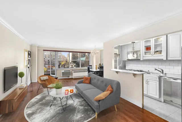 300 East 71st Street