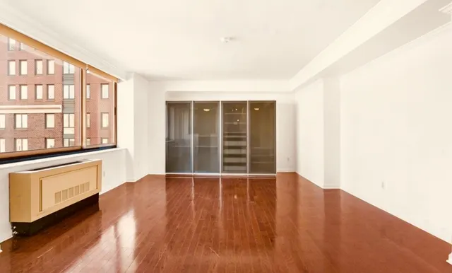 250 South End Avenue