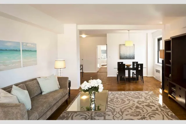 165 East 72nd Street
