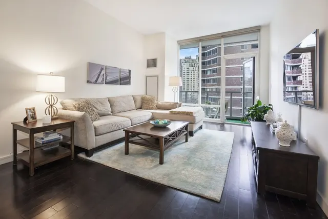 300 East 23rd Street