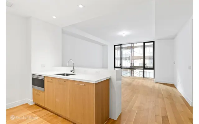 230 East 20th Street