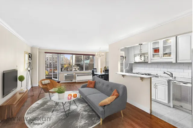 300 East 71st Street