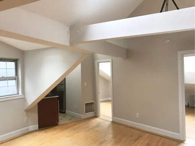 44 9th Avenue
