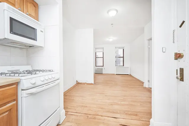 1059 Second Avenue