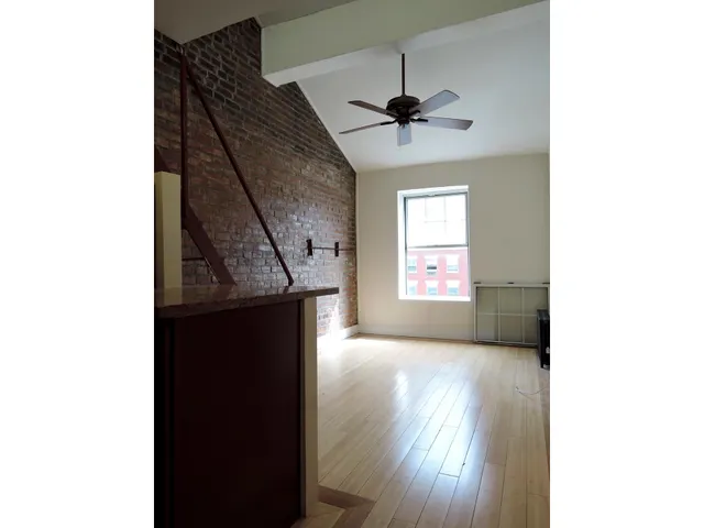 44 9th Avenue