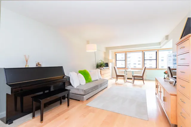 220 East 67th Street