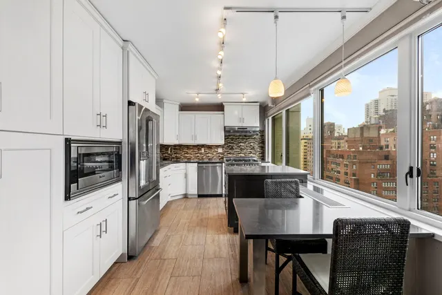 300 East 59th Street
