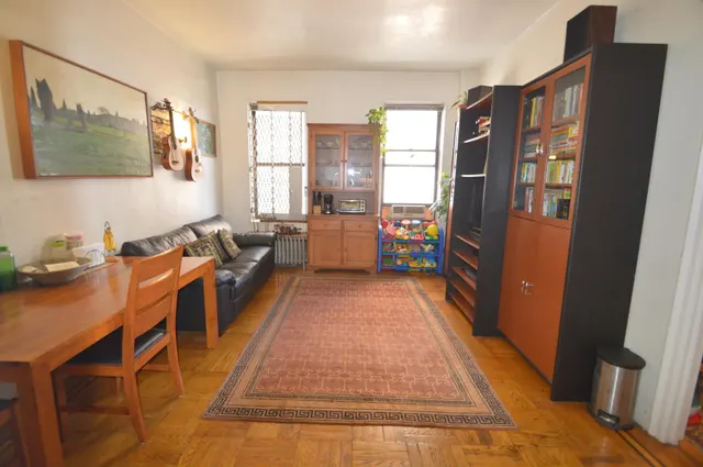 485 Central Park West