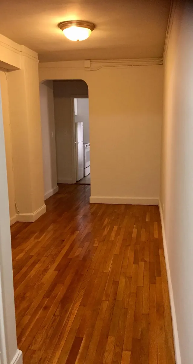 8 East 48th Street