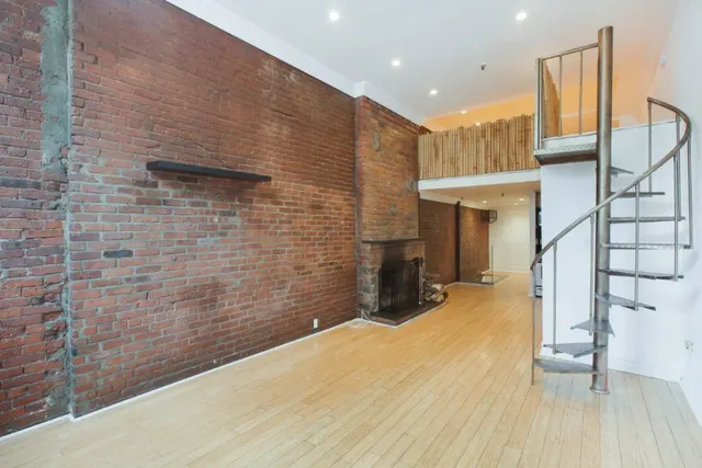 324 Pearl Street