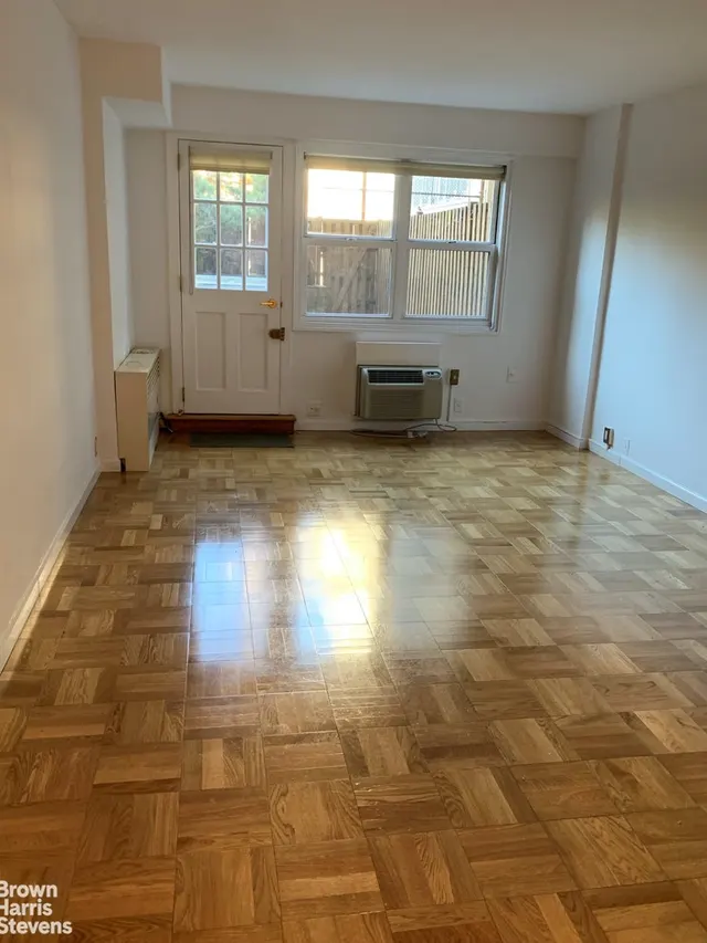 240 East 76th Street