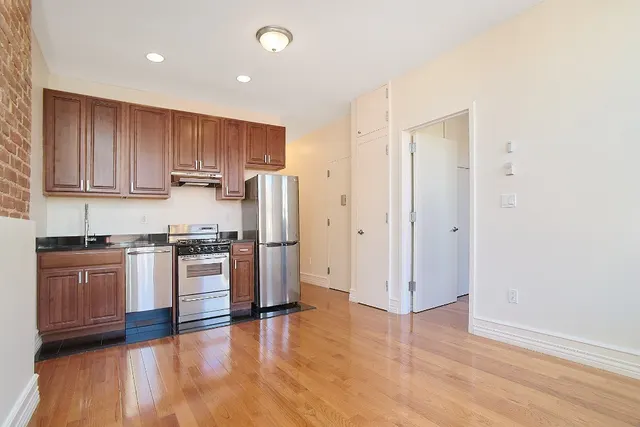 14 West 103rd Street