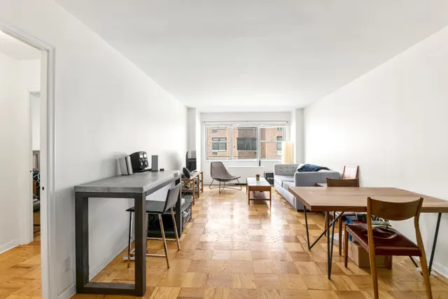 211 East 53rd Street