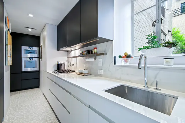 24 West 55th Street