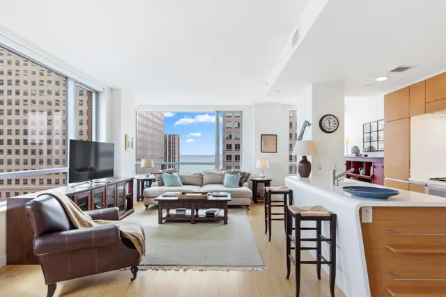 2 River Terrace
